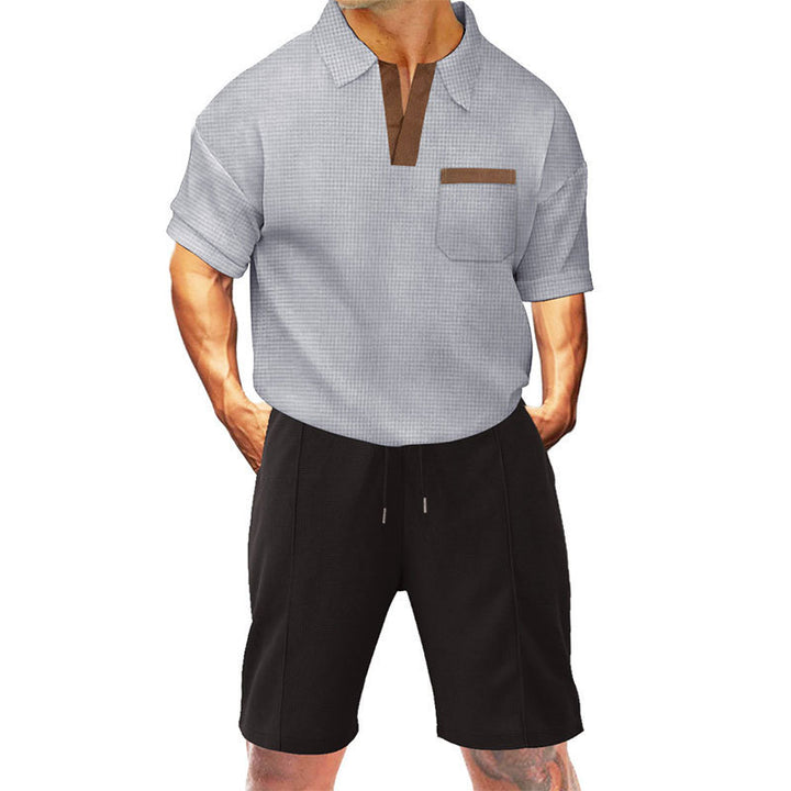 Herren sportliches Kurzarm-T-Shirt mit praktischer Brusttasche und bequemen Shorts Echoarchiv