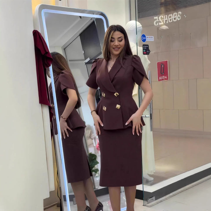 Damen elegantes Bleistiftkleid mit tailliertem Schnitt und schickem Schulterdesign Echo Archiv