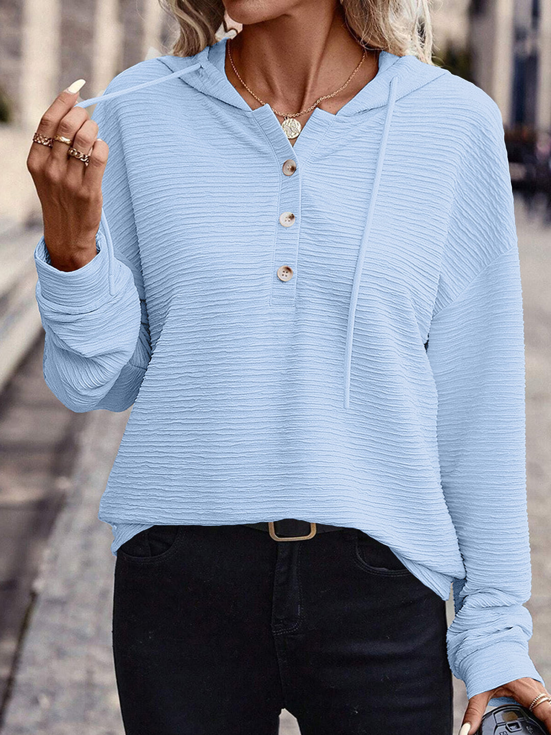 Damen Texturierter Kapuzenpullover mit Knopfleiste und Oversize-Schnitt Echoarchiv