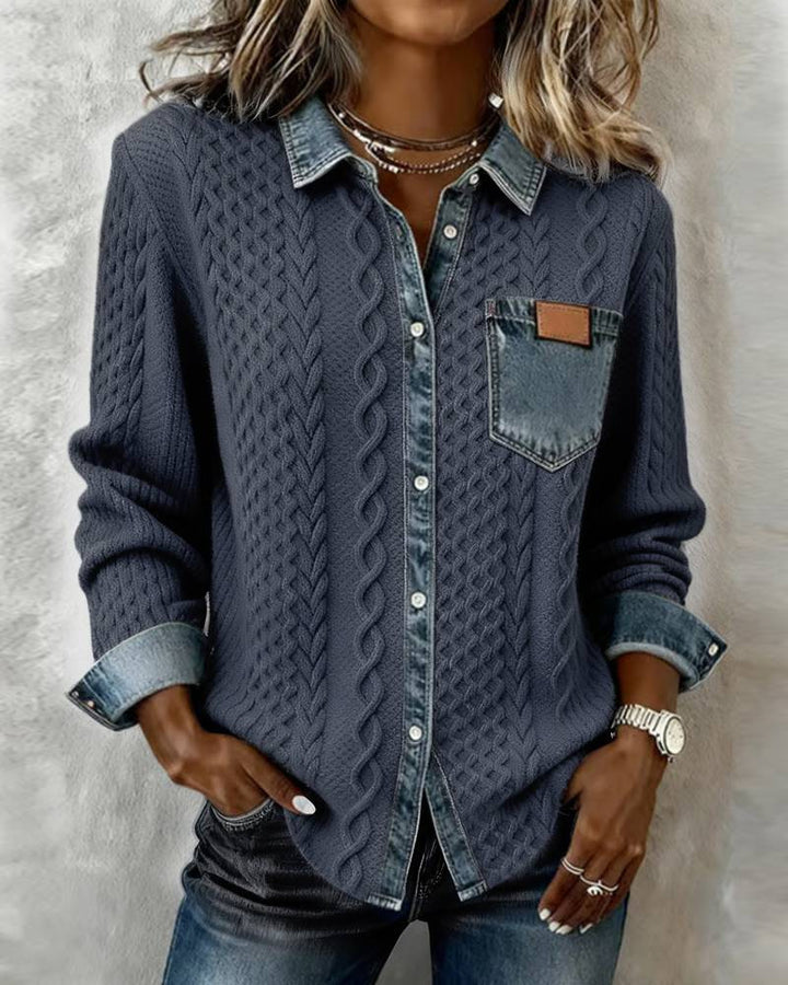 Damen nan geflochtener Strickpullover mit integriertem Jeanskragen und Brusttasche Echo Archiv