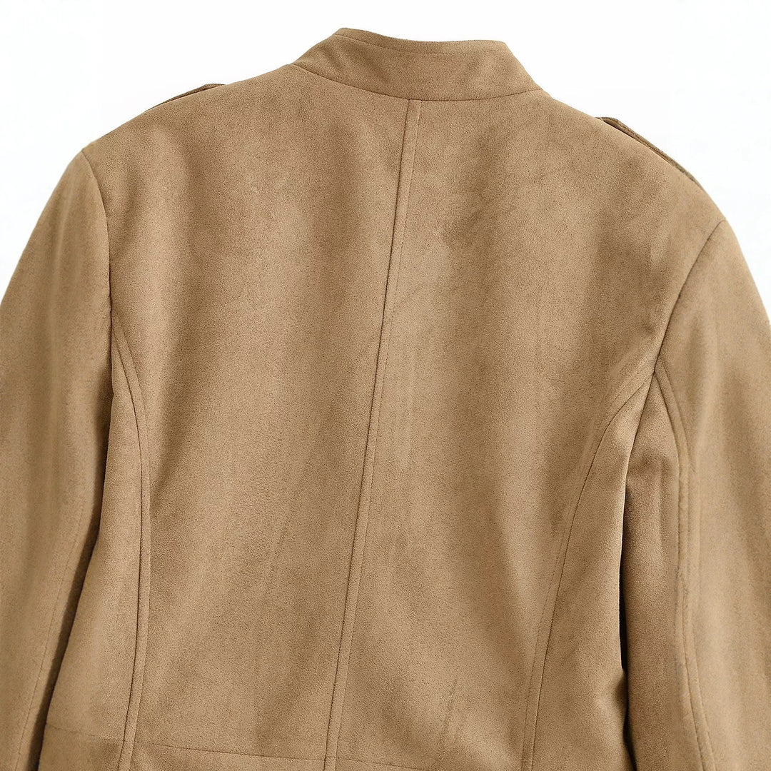 Damen Taillierte Military-inspirierte Jacke aus Veloursimitat mit Stehkragen und aufgesetzten Brusttaschen Echoarchiv