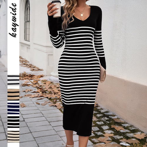 Damen gestreiftes Rippstrick-Midikleid mit V-Ausschnitt, taillierter Silhouette und ausgestellten Ärmeln – Élara