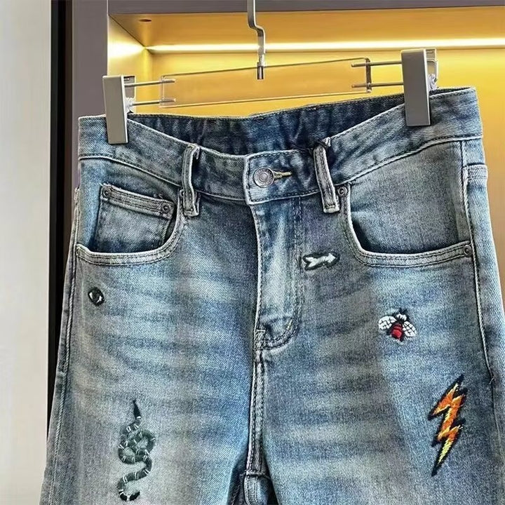 Damen lässige Jeans mit kreativem Stickdesign Echoarchiv