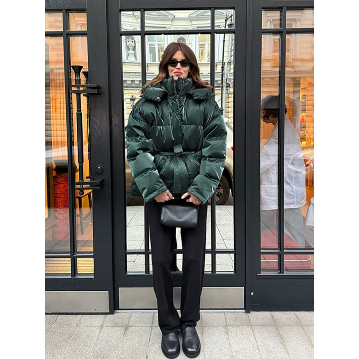 Damen Stepp-Winterjacke mit Taillenkordel und hohem Stehkragen Echoarchiv