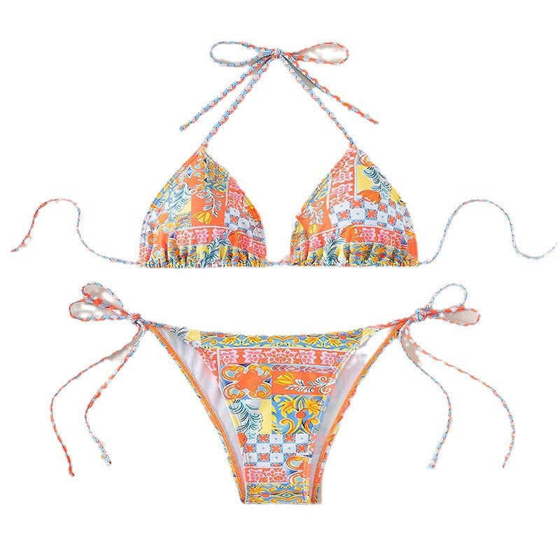 Damen Triangel-Bikini mit verspieltem Blumendesign und eleganten Bindebändern Echo Archiv