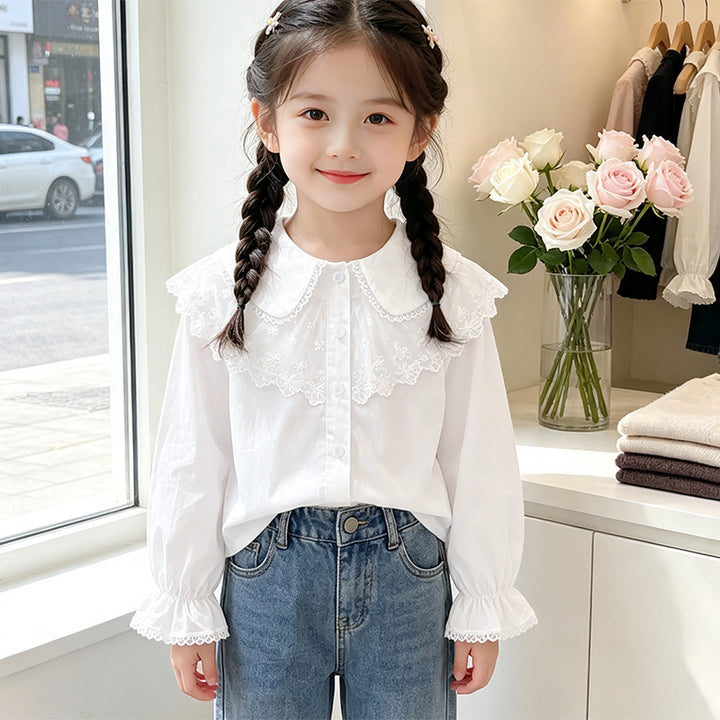 Mädchen Bluse mit eleganter Spitzenverzierung und Rüschendetails Echo Archiv