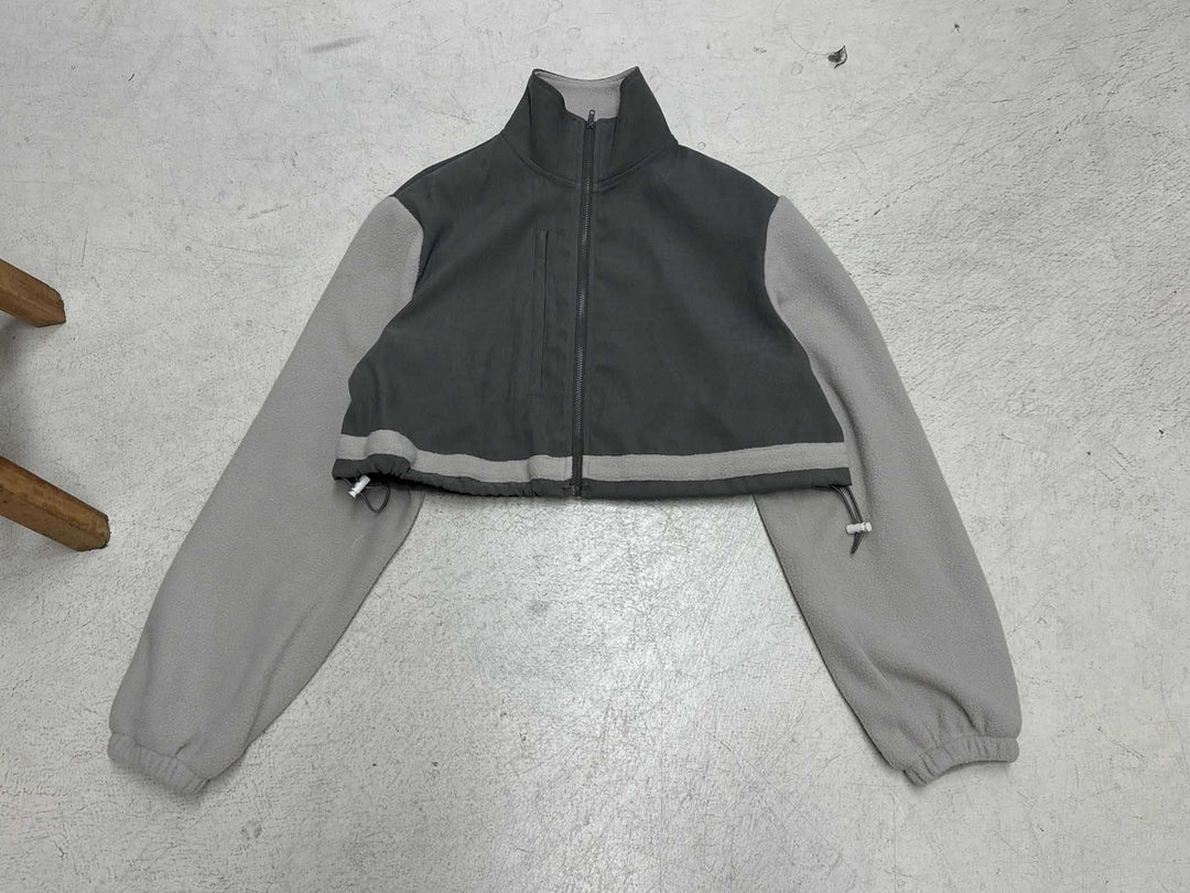 Damen nan kurzes Fleece-Zipjacke mit Stehkragen, Tunnelzugsaum und Brusttasche Echo Archiv