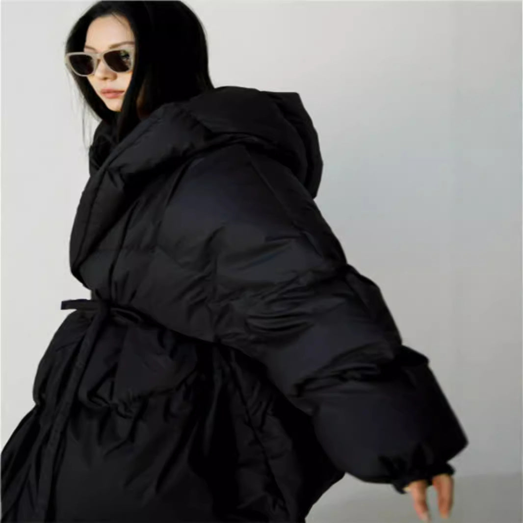 Damen Oversized Stepp-Winterjacke mit XXL-Kapuze und Kordeltaillenband – Célinea