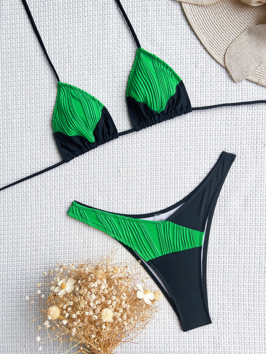 Damen Triangel-Bikini mit innovativem Falten-Design – Maréssa