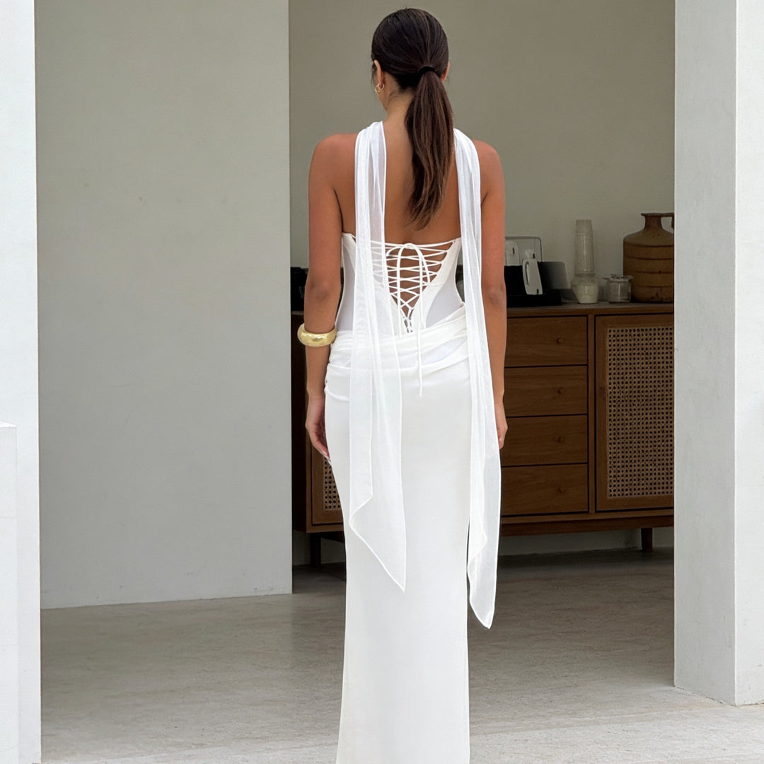 Damen Elegantes schulterfreies Maxikleid mit verführerischem Rüschendetail Echo Archiv