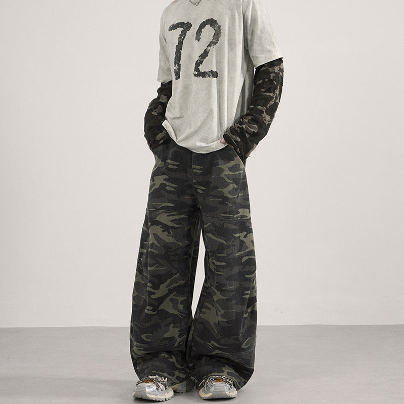 Herren Weite Camouflage-Baggy-Hose mit niedriger Bundlinie und Knie-Patchtaschen Echo Archiv