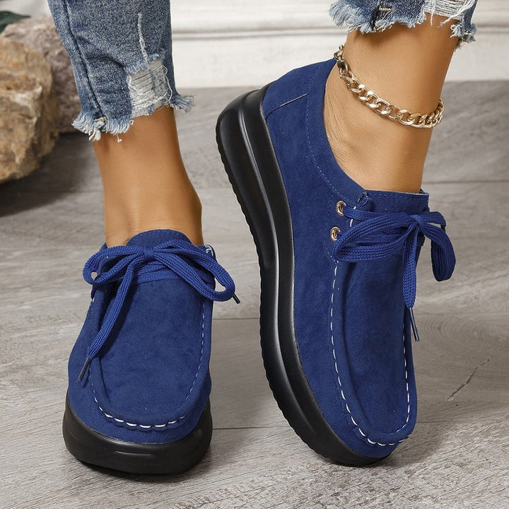 Damen Keilsneaker im Mokassinstil mit Veloursoptik und gepolsterter Komfortsohle Echo Archiv