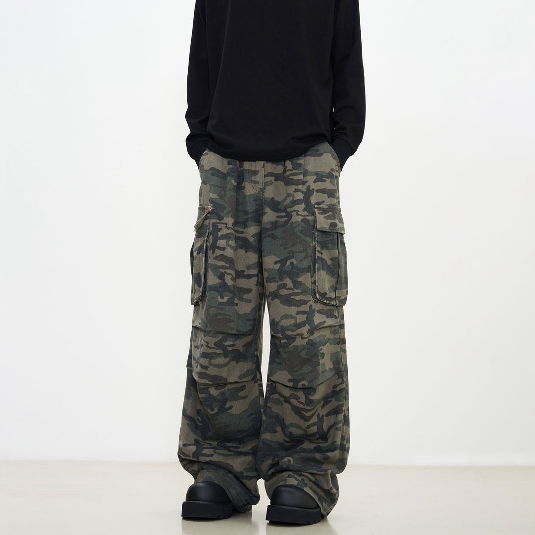 Damen Modische Cargo-Hose mit Camouflage-Muster Echoarchiv