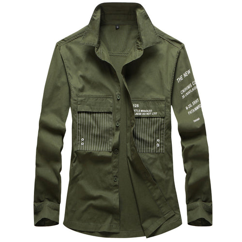 Herren modisches Utility-Hemd mit aufgesetzten Taschen und kontrastierenden Details Echoarchiv