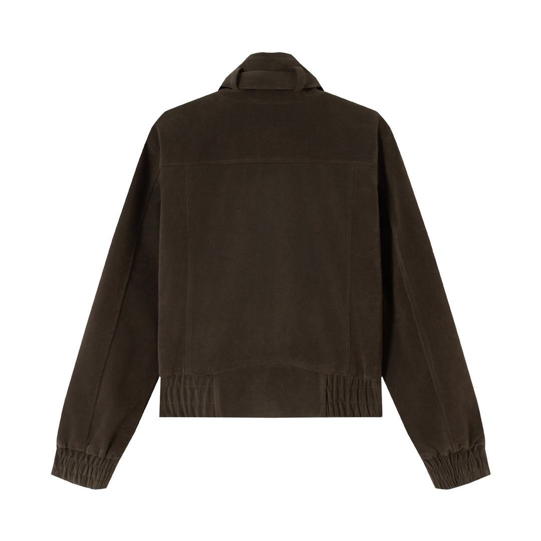 Herren Kurzblouson aus Veloursoptik mit Funnelkragen, Cargo‑Pattentaschen und Zierkreuz-Applikation Echoarchiv