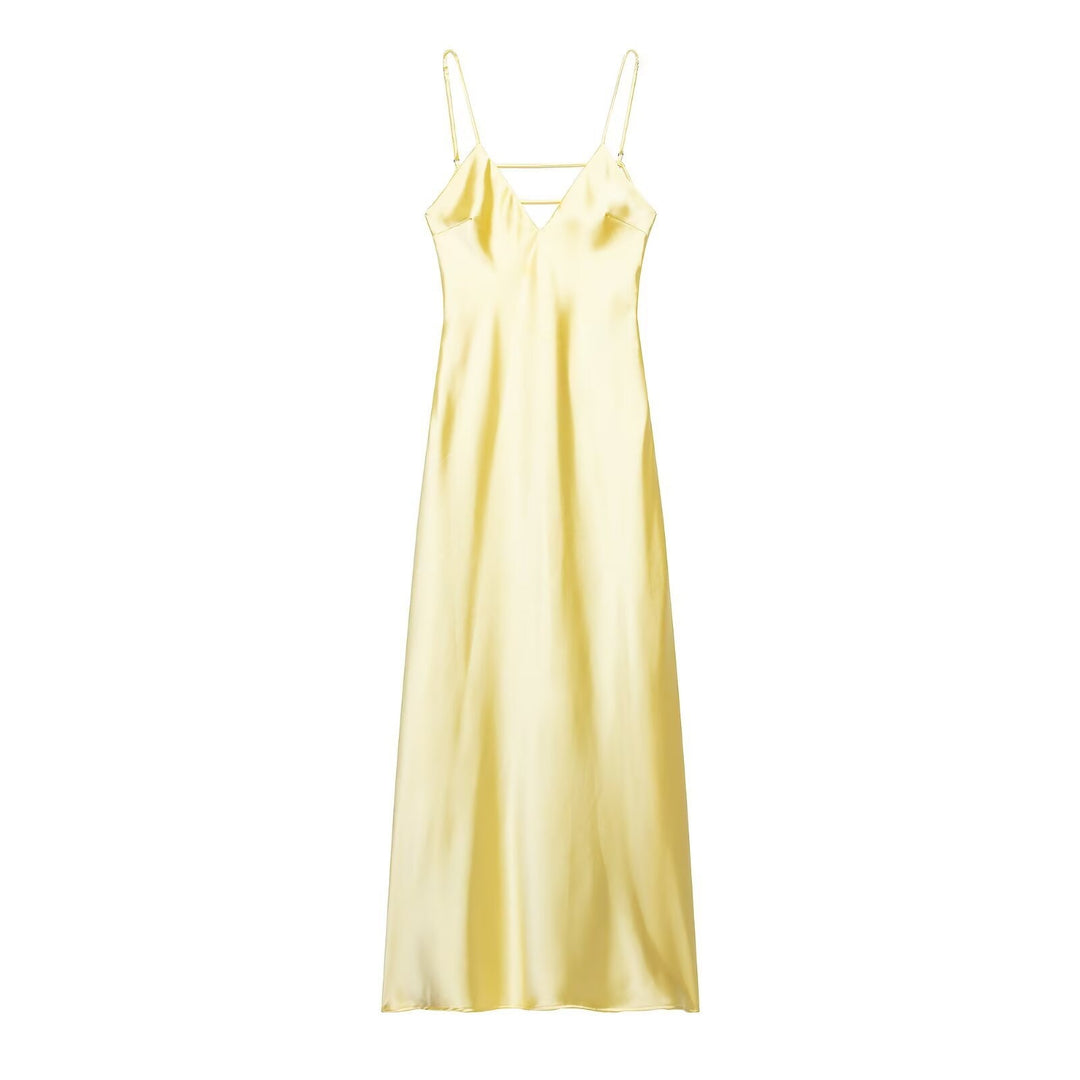 Damen Sommerliches Spaghettiträgerkleid mit schmeichelndem Schnitt und fließendem Stoff Echo Archiv