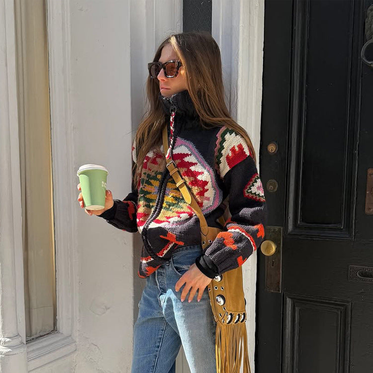 Damen Jacquard-Strickjacke mit Navajo‑Muster, Reißverschluss und hohem Kragen Echoarchiv