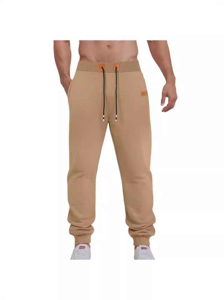Herren Komfortable Jogginghose mit verstellbarem Bund und seitlichen Reißverschlusstaschen Echoarchiv