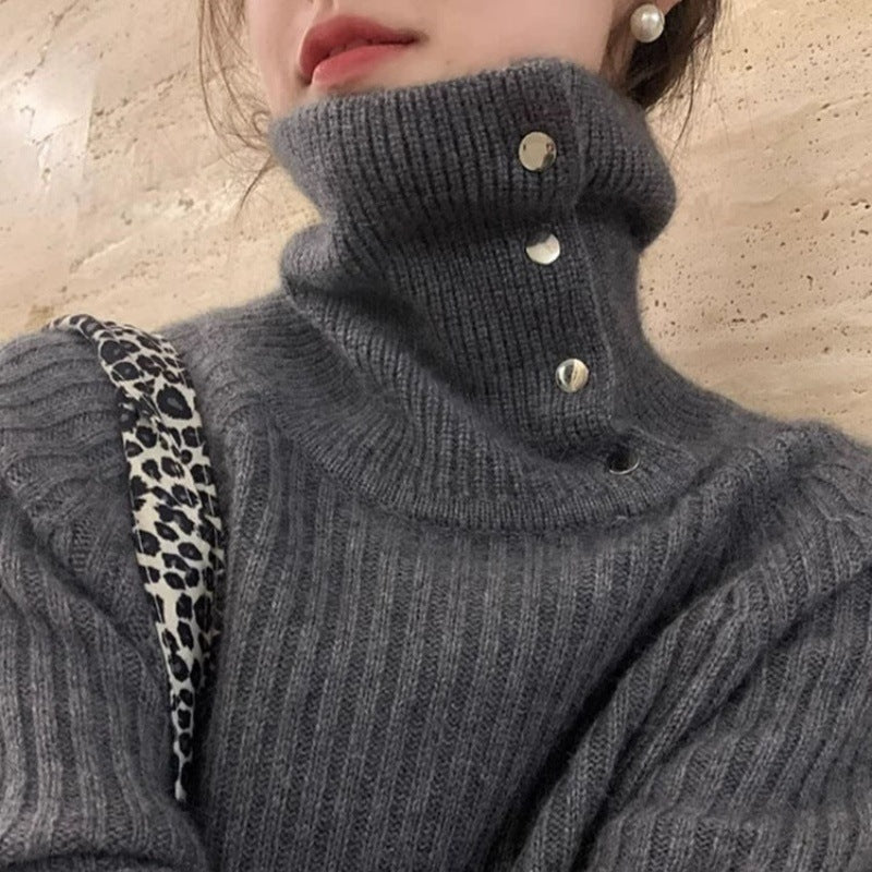 Damen Rollkragenpullover mit Druckknopf‑Leiste und feiner Rippenstruktur Echoarchiv
