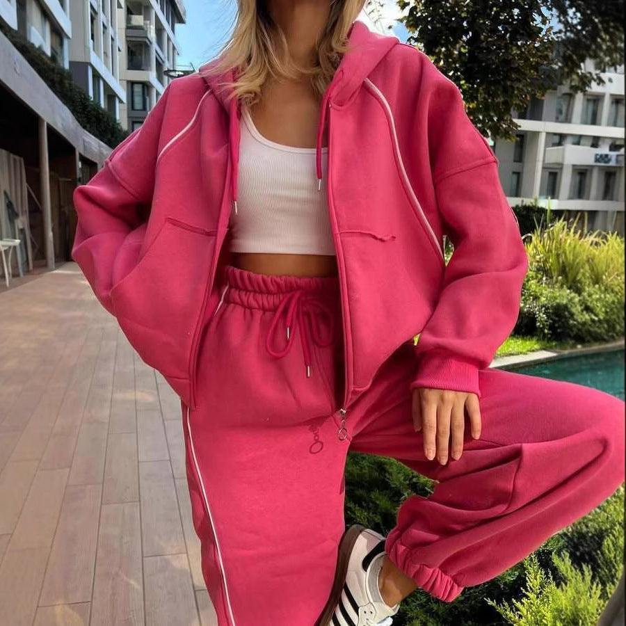 Damen nan kurzes Zip-Hoodie und Highwaist Jogginghose Set mit elastischem Komfortbund und seitlicher Paspel Echo Archiv