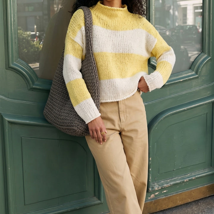 Damen Grobgestrickter Cropped-Pullover mit Stehkragen und überschnittenen Ärmeln Echoarchiv