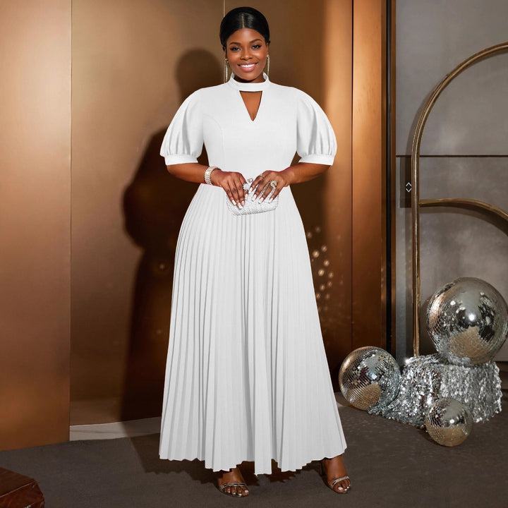 Damen elegantes Maxikleid mit plissiertem Rock und modischem Schlüssel-Ausschnitt Echo Archiv