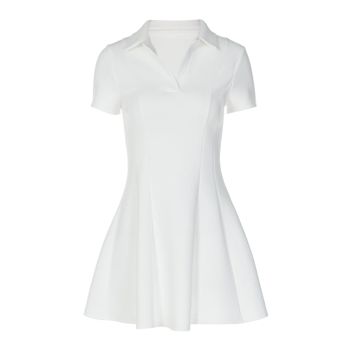 Damen Kurzarm Kleid mit modischem Polokragen und fließendem Schnitt Echo Archiv