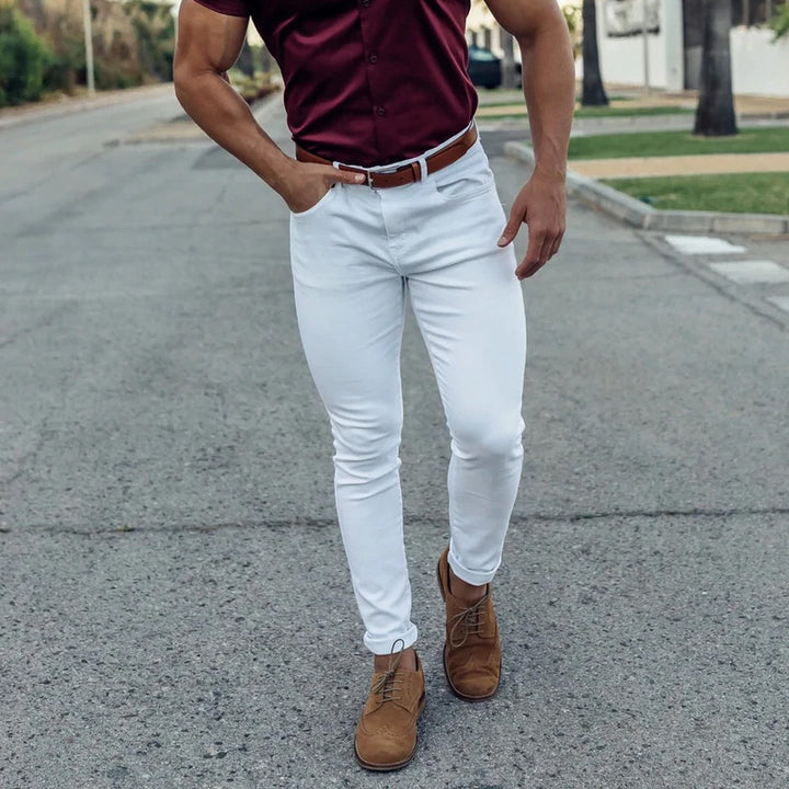 Herren nan Slim-Fit Stretch-Chino mit schmal zulaufendem Bein und dezenten Eingrifftaschen Echo Archiv