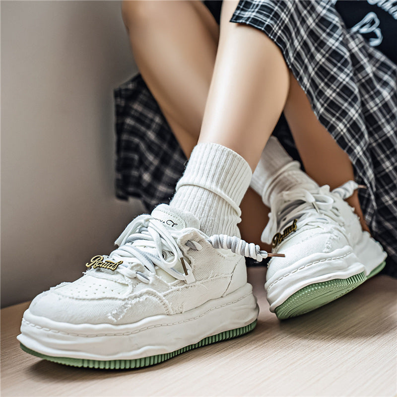 Damen denim-Plateau-Sneaker mit kontrastnähten, wattierter Wellenlaufsohle und verzierten Schnürdetails Echo Archiv