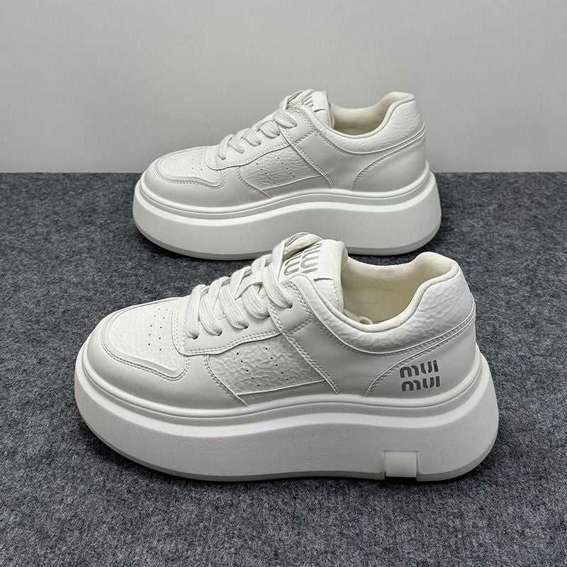 Damen Modische Plateau Sneakers aus strapazierfähigem Leder mit minimalistischer Optik Echo Archiv