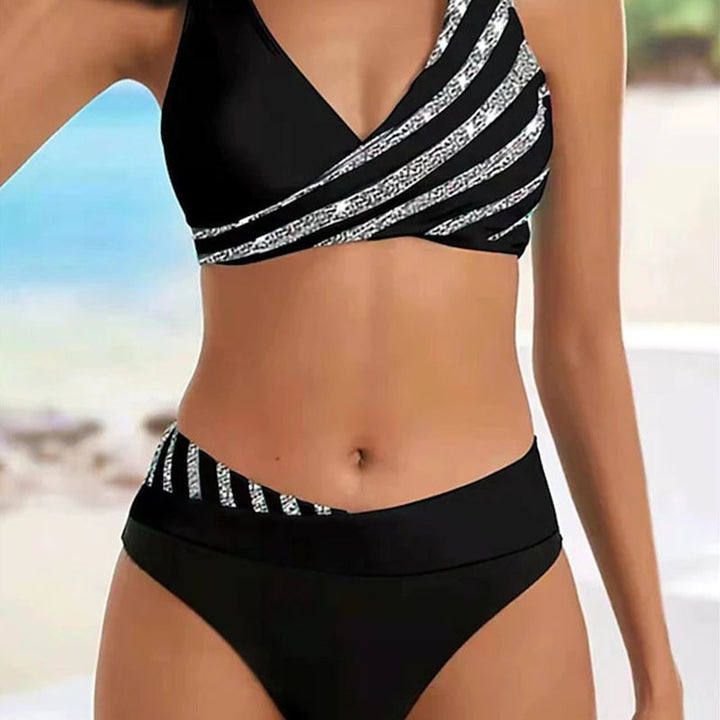 Damen Sportliches Bikini-Set mit trendigem Wickeloberteil Echo Archiv