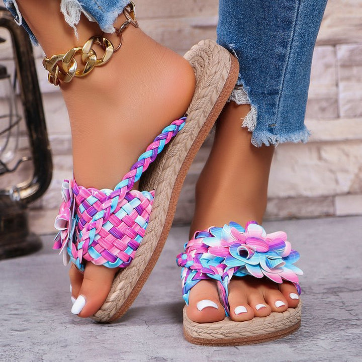 Damen Geflochtene Zehentrenner‑Sandalen mit XXL‑Blütenapplikation und gepolstertem Komfortfußbett – Sorelia