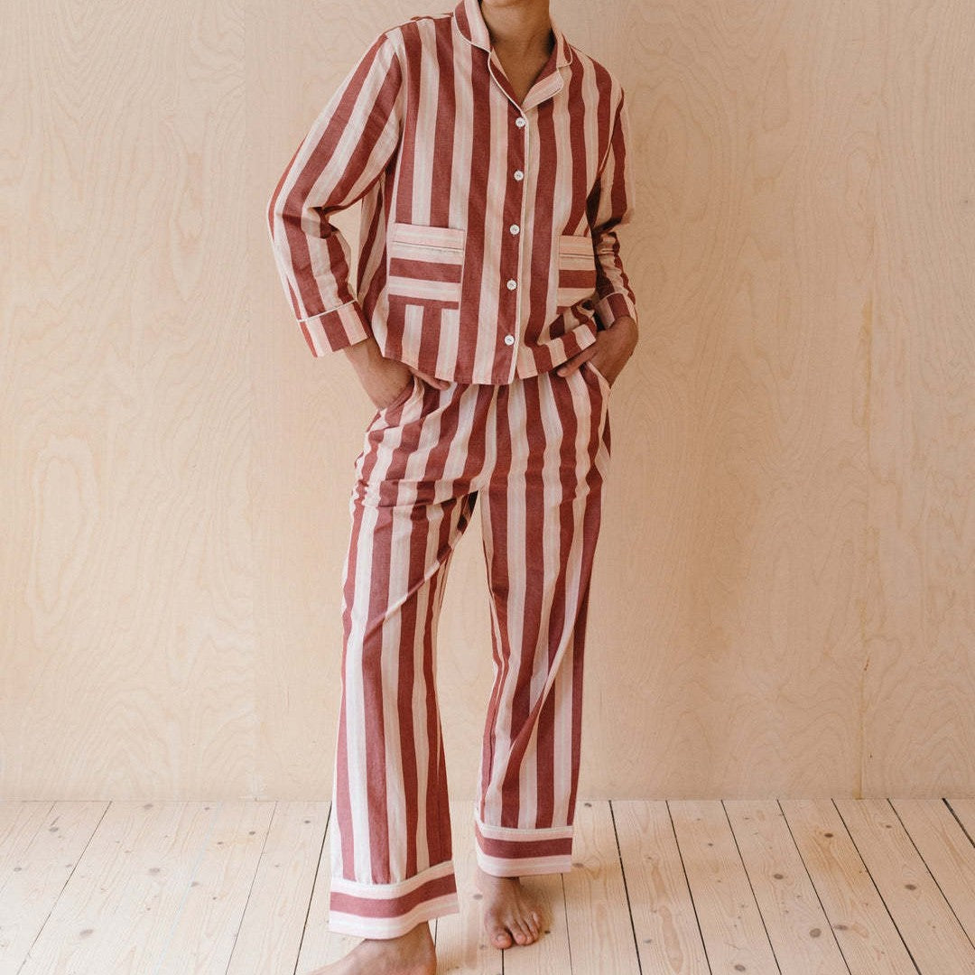 Damen Pyjama-Set mit modischem Streifenmuster Echoarchiv