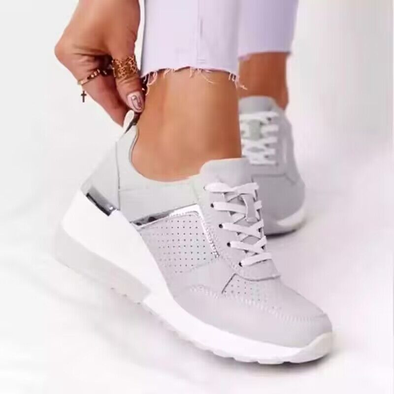 Damen  moderne Sneaker mit Metallic-Details, dämpfender Plateausohle und atmungsaktivem Mesh-Obermaterial Echo Archiv