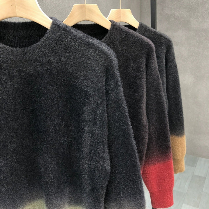 Herren Flauschiger Farbverlauf-Pullover aus Mohair-Mix mit Rundhals und geradem Schnitt Echoarchiv