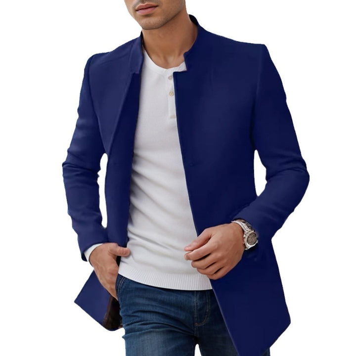 Herren eleganter Steppjacke im modernen Schnitt mit hochgeschlossenem Kragen Echoarchiv