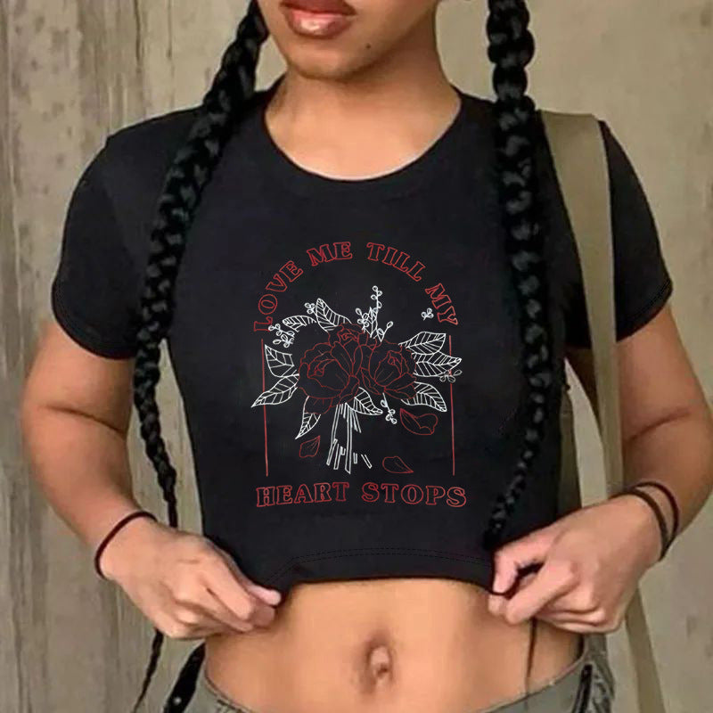 Damen Crop-T-Shirt mit auffälligem Statement-Print Echo Archiv