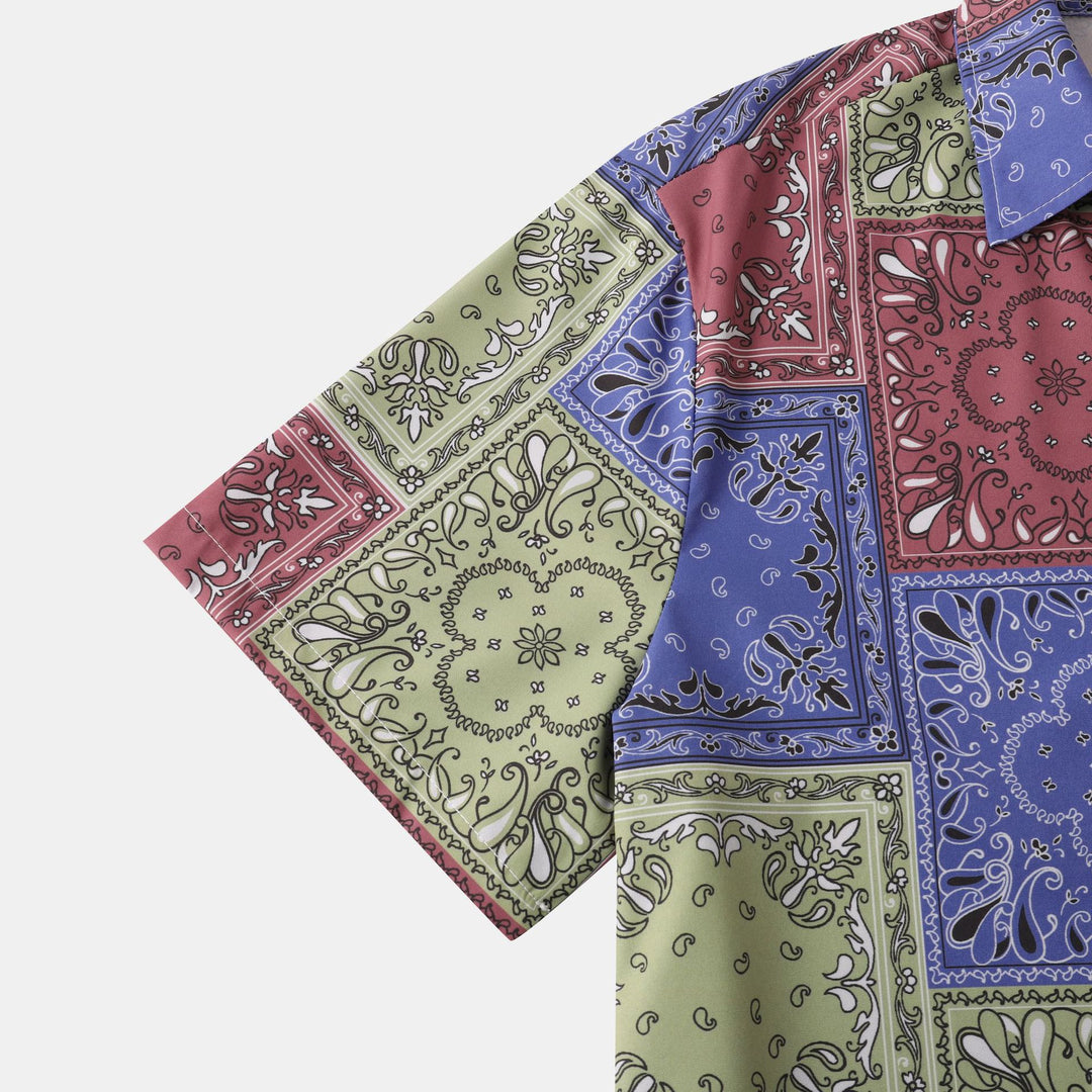 Herren Kurzarmhemd im kreativen Bandana-Design Echoarchiv