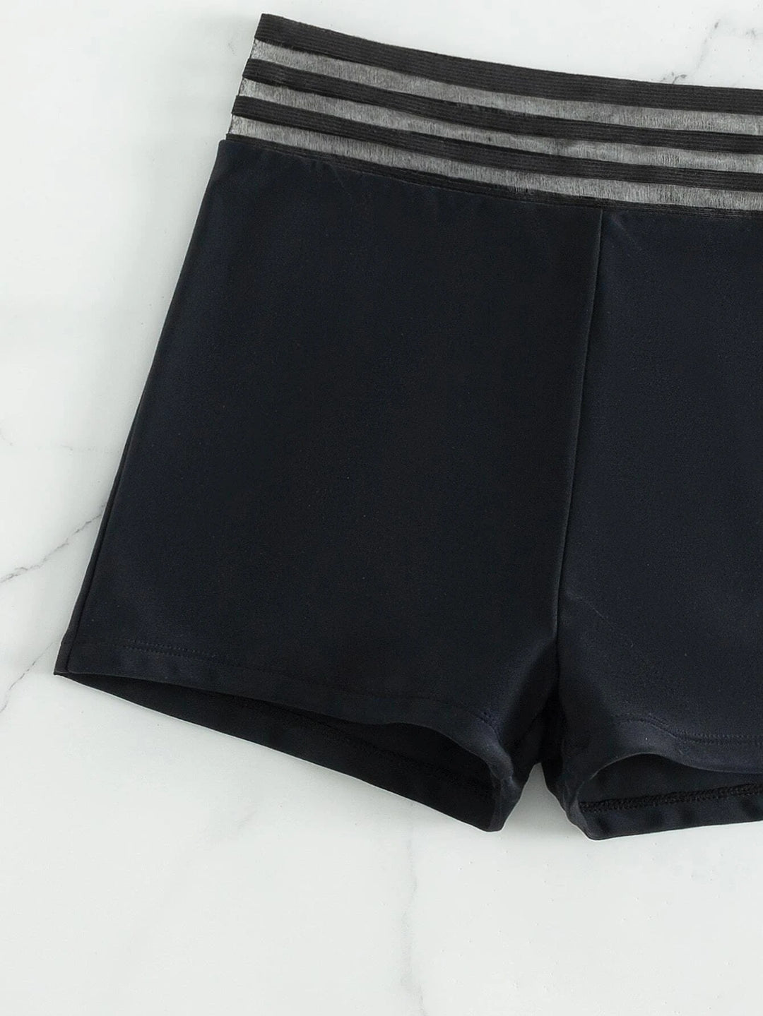 Damen Sportlicher Badeanzug mit Netzdetails Echo Archiv