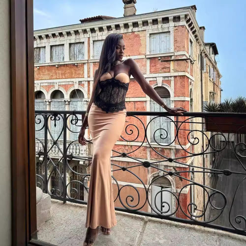 Damen Abendkleid mit elegantem Bustier und floralem Spitzenoberteil Echo Archiv