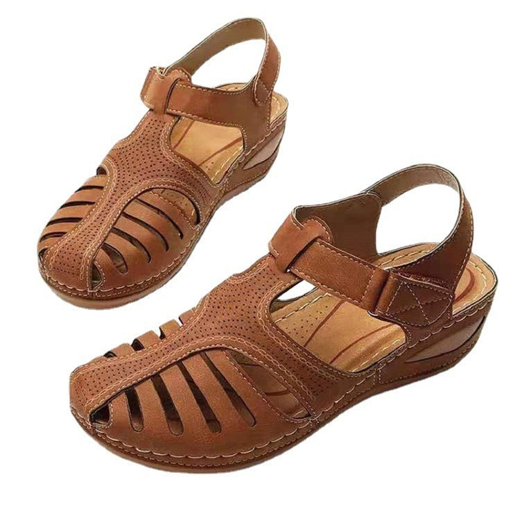 Damen Bequeme orthopädische Sandalette mit geschlossener Zehenpartie und verstellbarem Klettverschluss – Sorelia