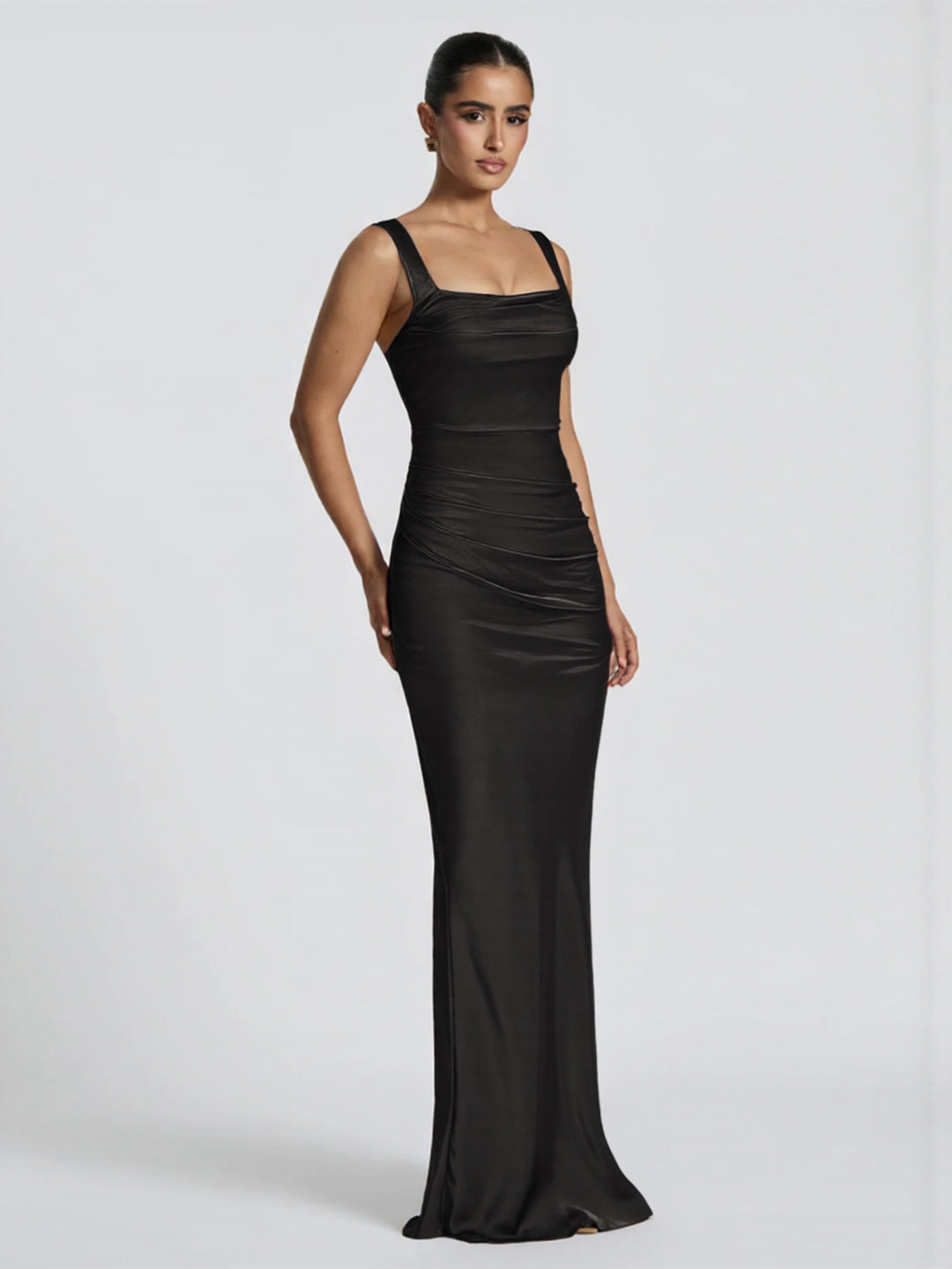 Damen Elegantes Satin-Maxi-Kleid mit figurschmeichelndem Design Echo Archiv