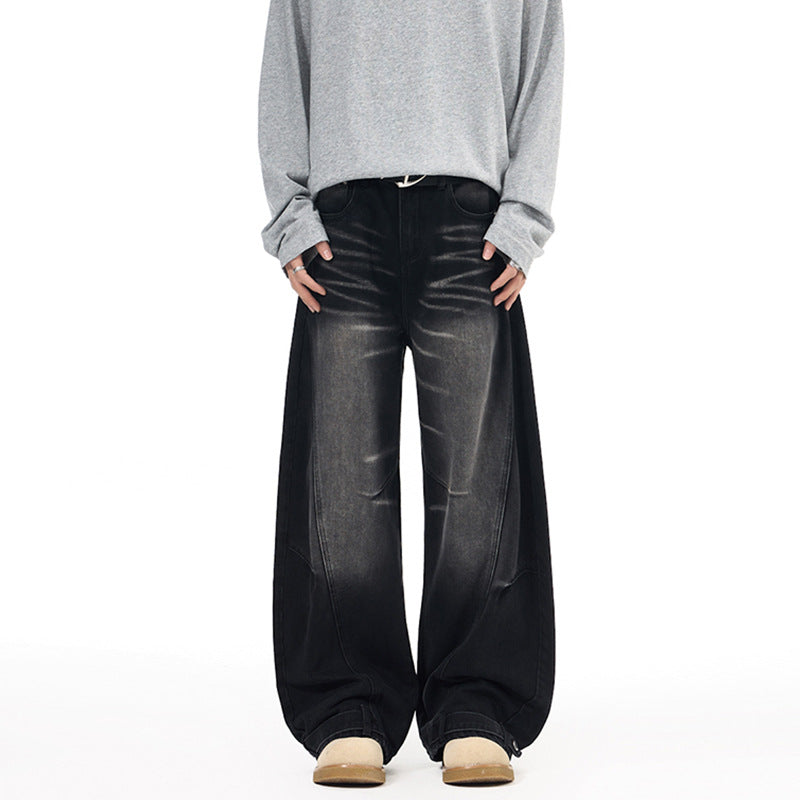 Herren Weitfallende Denim-Palazzo‑Hose mit skulpturalen Nahtpaneelen und bodenlangem Saum Echo Archiv