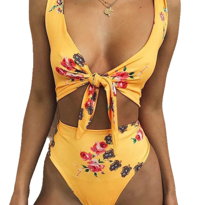 Damen Bikini-Set mit verspieltem Knoten und fruchtigem Kirschmuster Echo Archiv