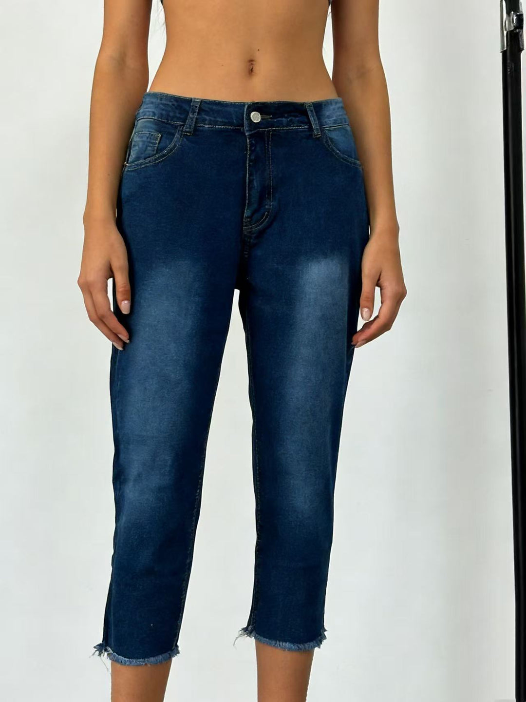 Damen nan schmale knöchellange Jeans mit rohem Fransenabschluss und mittelhoher Taille Echo Archiv
