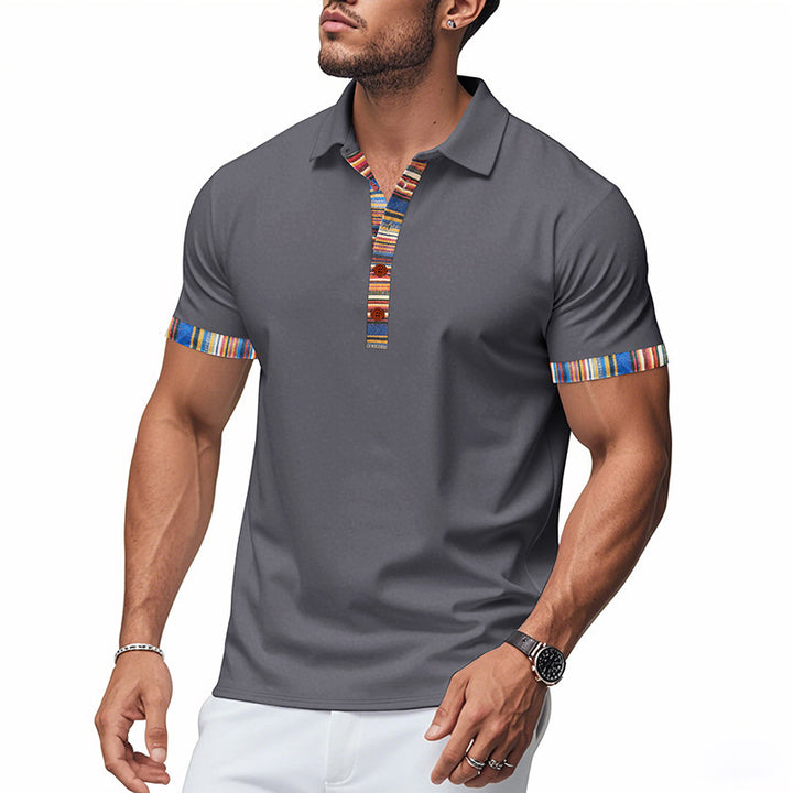 Herren modisches Polohemd mit buntem Knopfdetails Echoarchiv