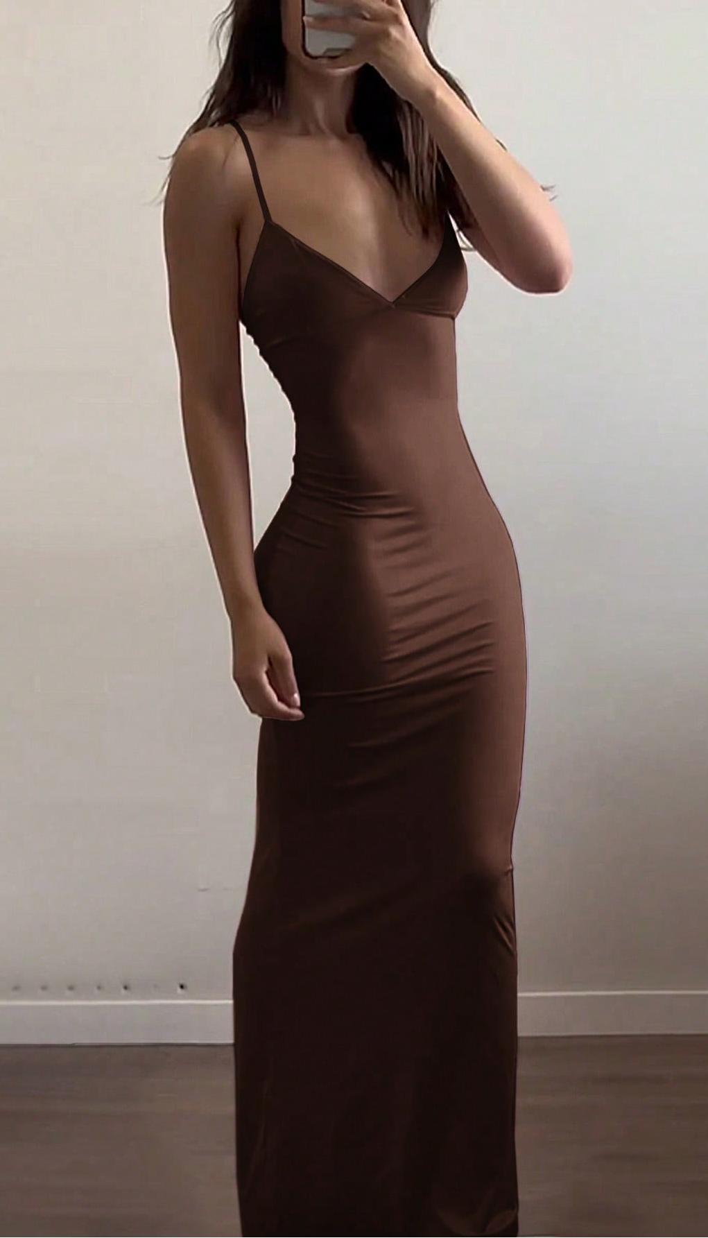 Damen Elegantes Etuikleid mit tiefem V-Ausschnitt und trägerlosem Design Echo Archiv