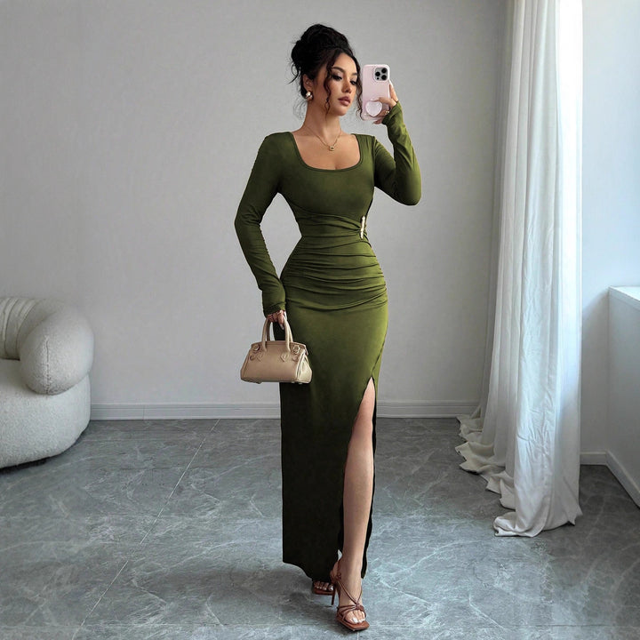 Damen nan körpernahes Maxikleid mit Quadratausschnitt, taillierter Raffung und hohem Seitenschlitz Echo Archiv