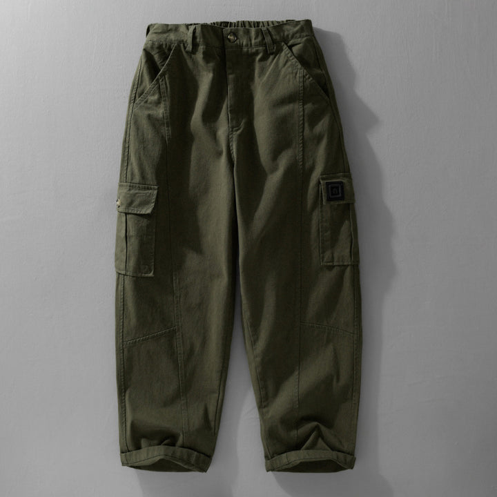 Herren Utility-Cargo-Hose aus Baumwoll-Twill mit aufgesetzten Beintaschen und relaxed Tapered Fit Echoarchiv