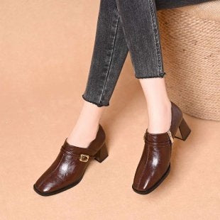Damen Elegante spitze Stiefeletten mit Blockabsatz Echo Archiv